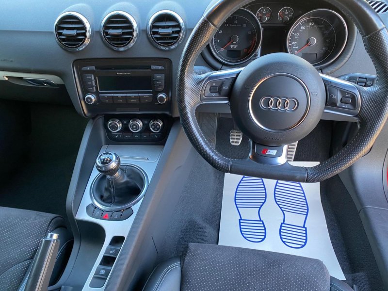 AUDI TT