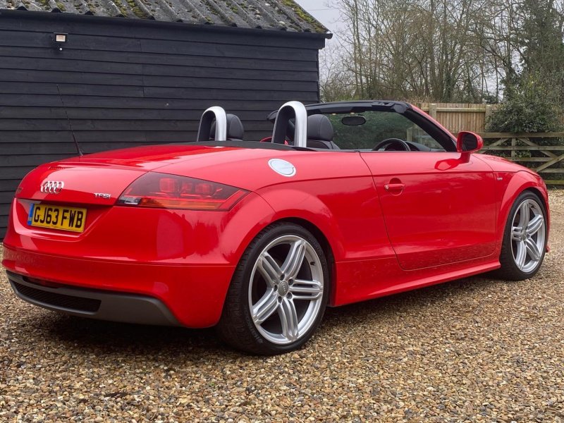 AUDI TT
