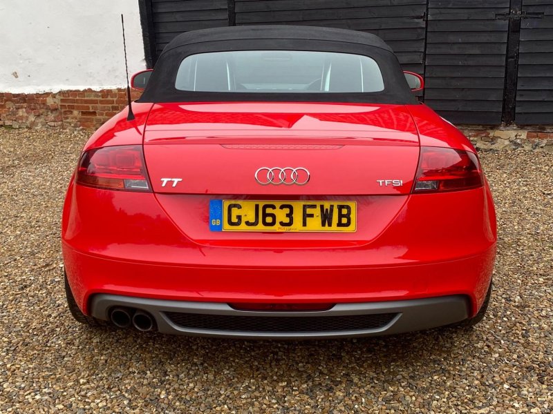 AUDI TT