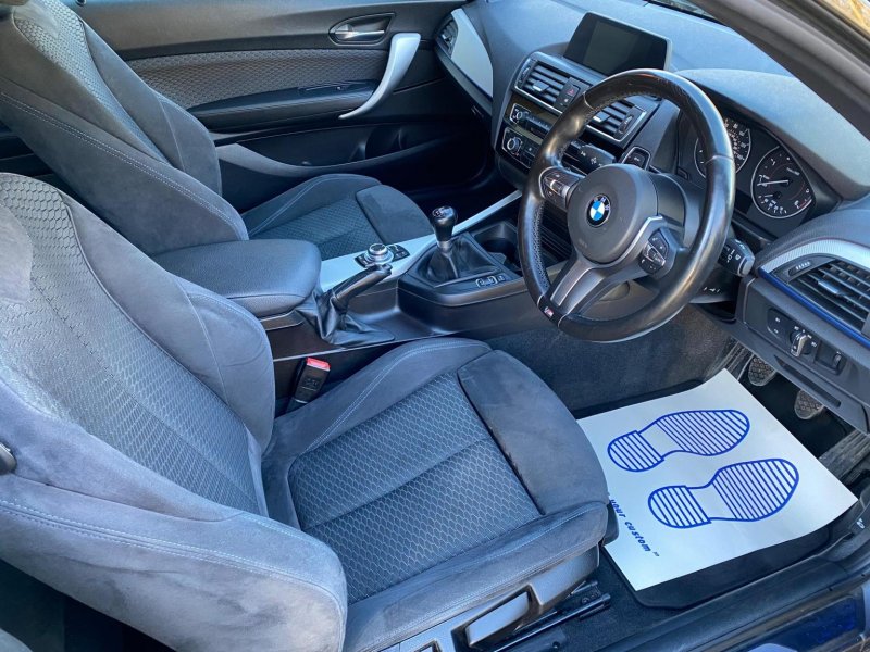 BMW 1 SERIES