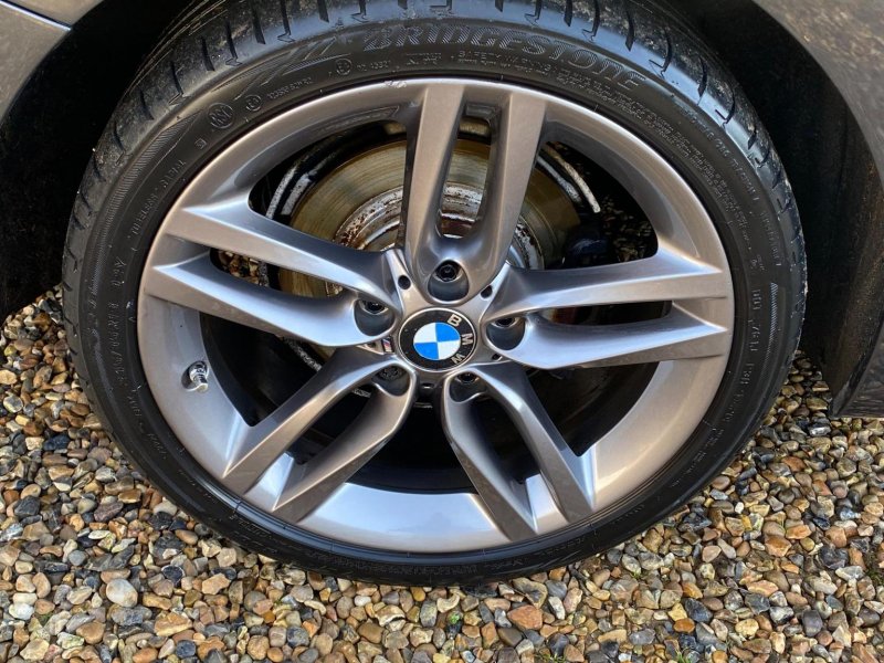 BMW 1 SERIES