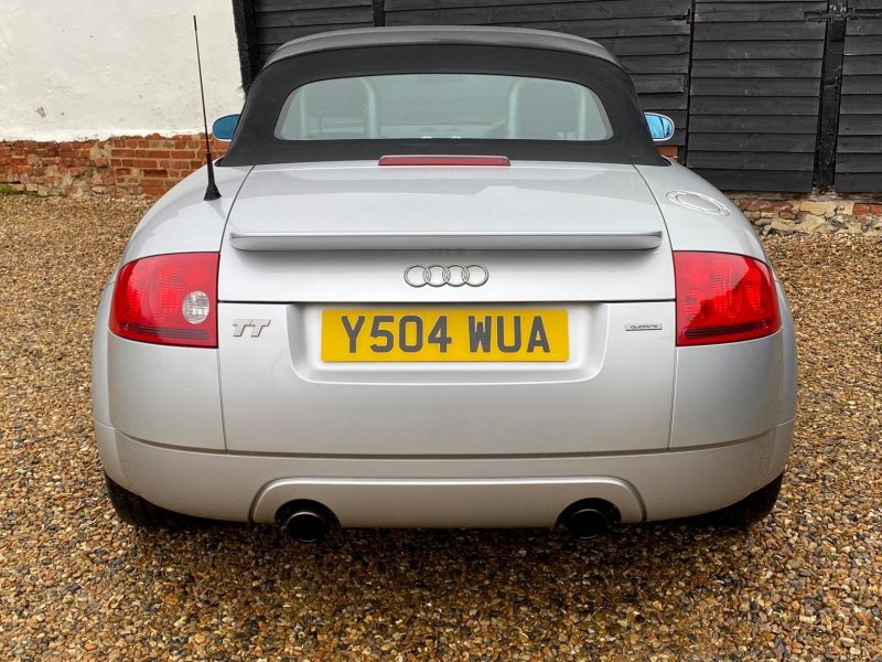 AUDI TT