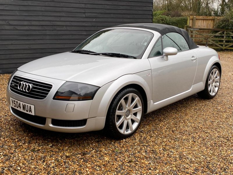 AUDI TT