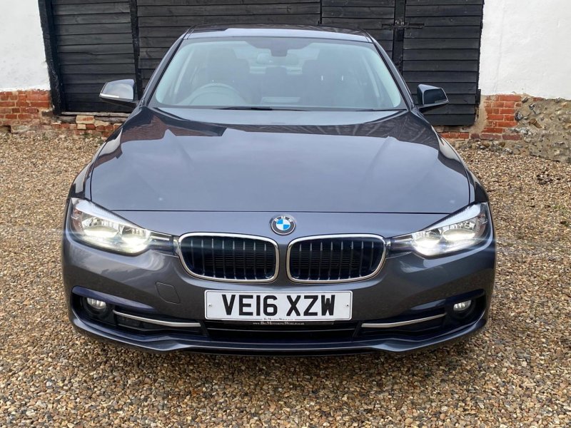BMW 3 SERIES