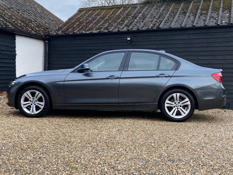 BMW 3 SERIES