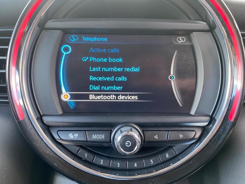 MINI HATCH
